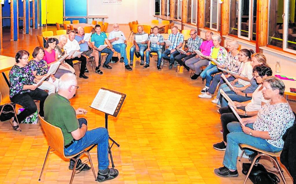 Chorprobe zum Laurentius-Abend in Schnifis. HERBERT SCHNETZER