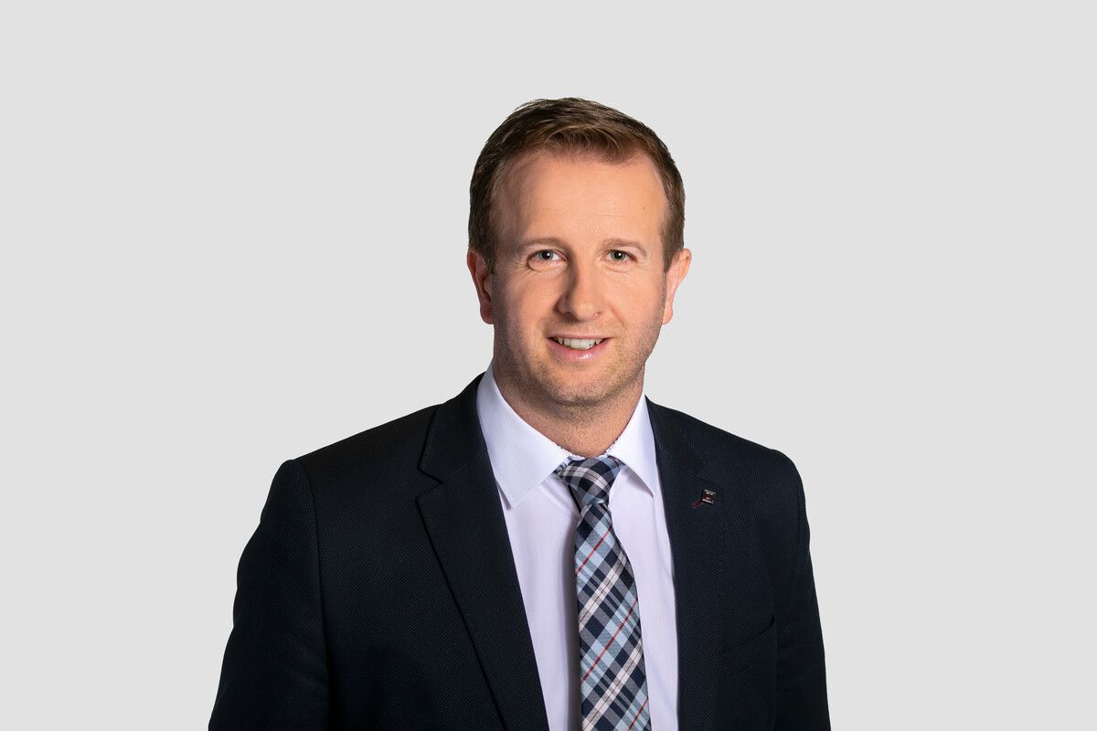 Christian Hagspiel (Dornbiner Sparkasse) kennt die Auswirkungen der Verordnung.