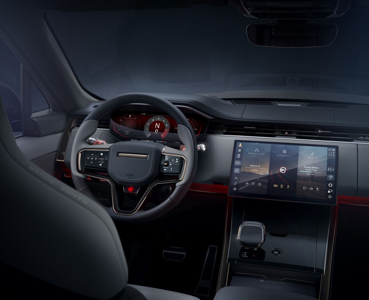 Cockpit: minimalistisch reduziert, wie im Offroadbruder Range Rover.