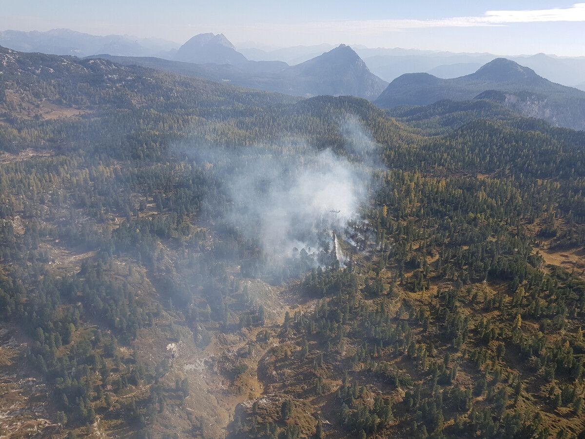 Das Brandgebiet in der Steiermark ist bis zu zwei Hektar groß. APA/ABSCHNITT A07 SCHLADMING