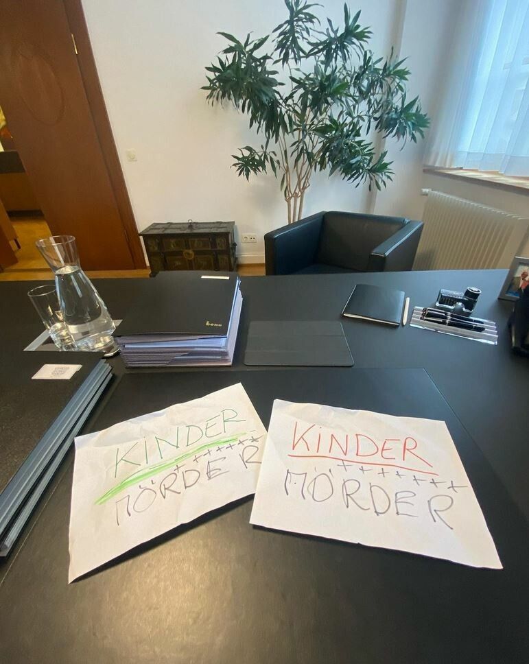 Das seit Monaten dauernde Hin und Her um Schwangerschaftsabbrüche in Spitälern scheint langsam zu eskalieren. instagram
