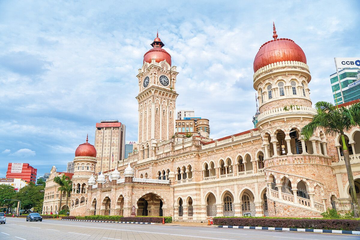 Das Sultan-Abdul-Samad-Gebäude ist ein markantes Juwel in Kuala Lumpur.Shutterstock