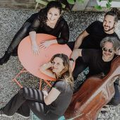 Konzert und Poetry im Theater Kosmos