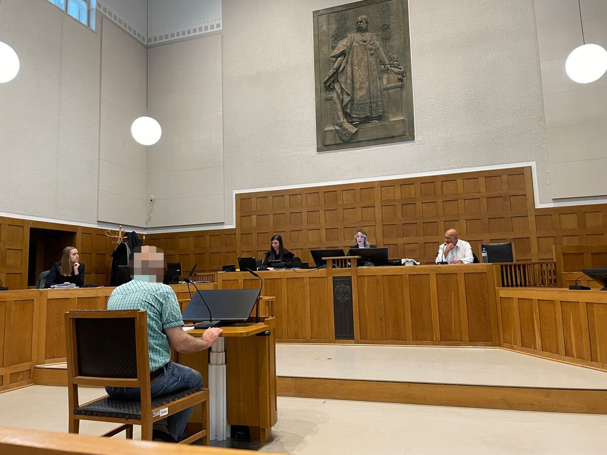Der Angeklagte wies jede Verantwortung von sich und bezeichnete seine Frau als „verwirrt“.vn/has