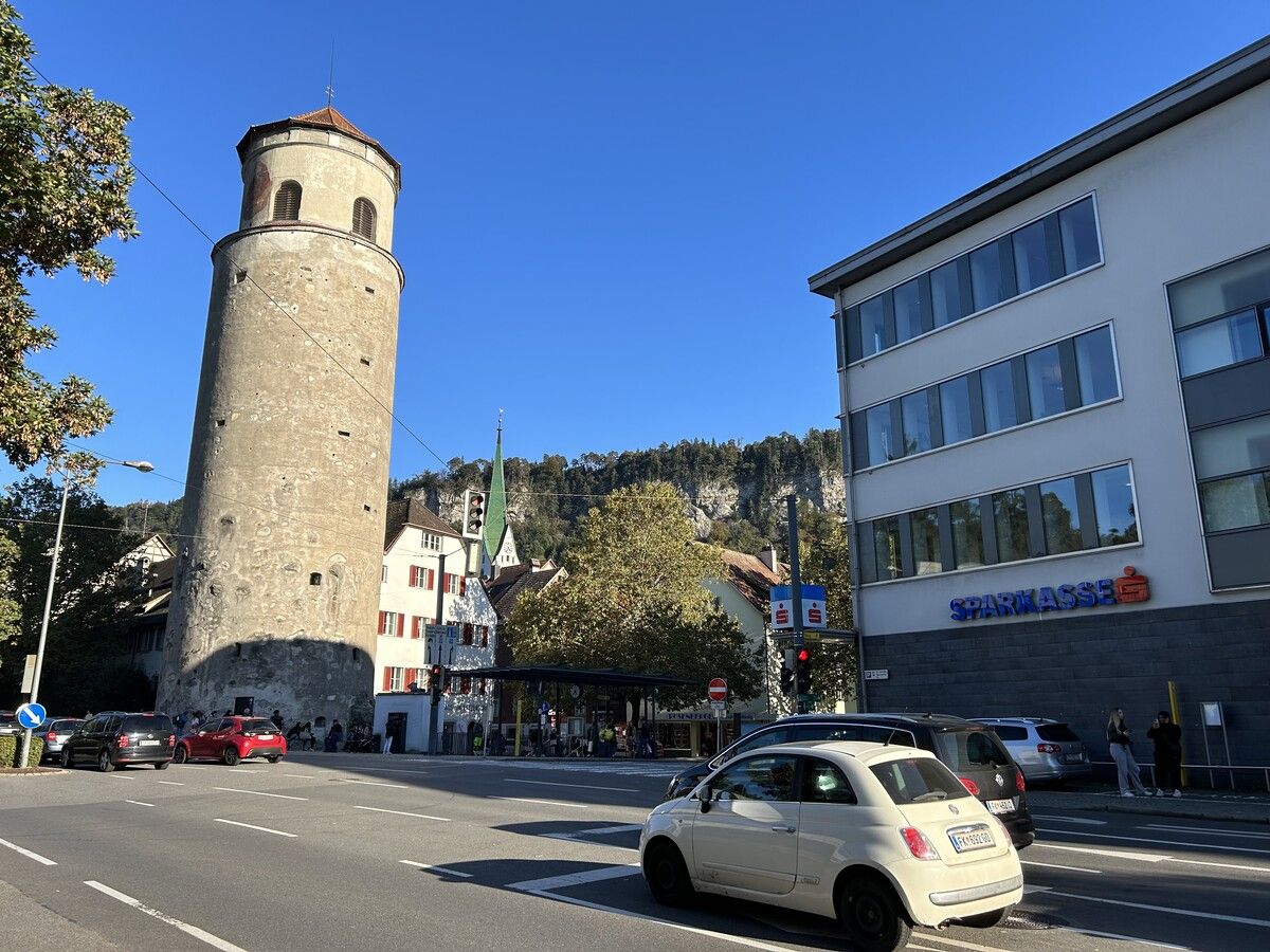 Der Sparkassenplatz in Feldkirch wurde einmal mehr zum Schauplatz von Randalen.Vn/bp