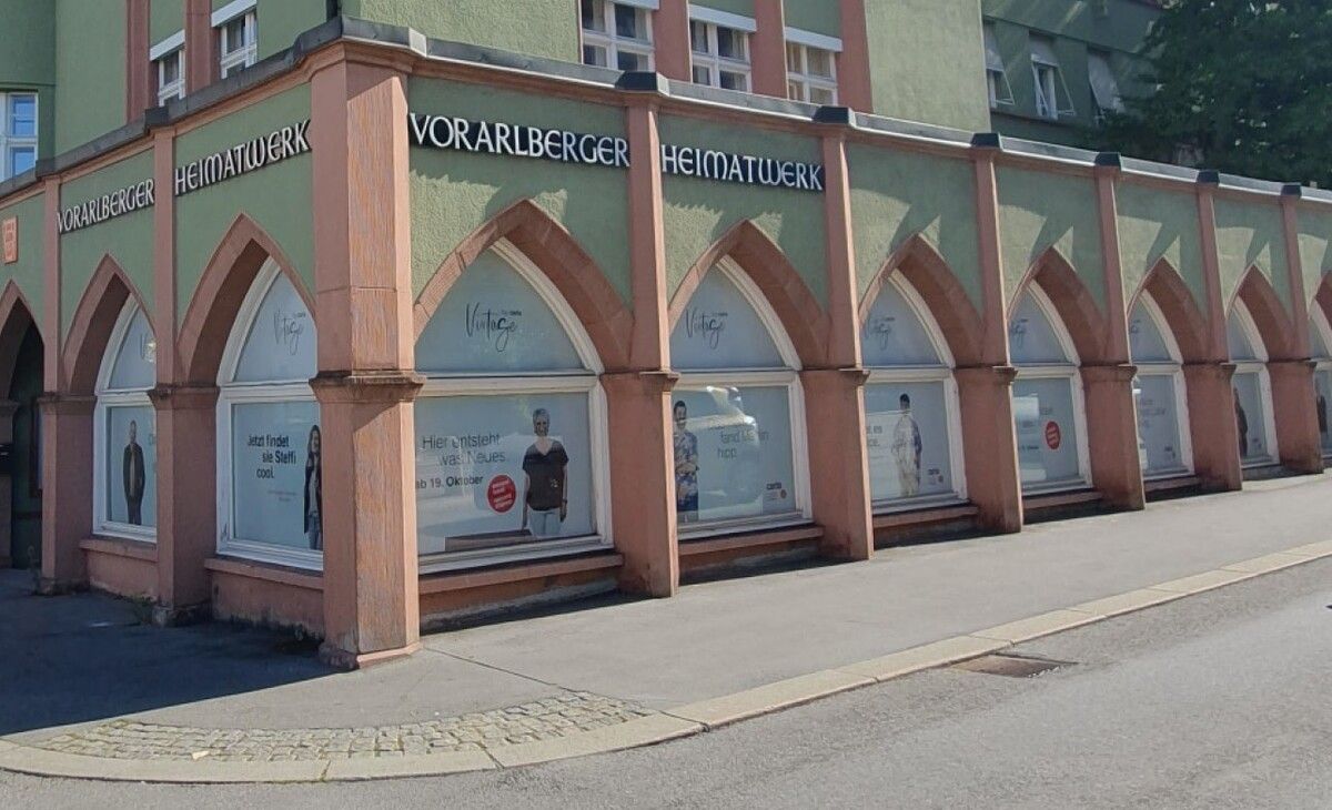 Der Vintage-Store ist von der Montfortstraße 13 in die Montfortstraße 4 gezogen.