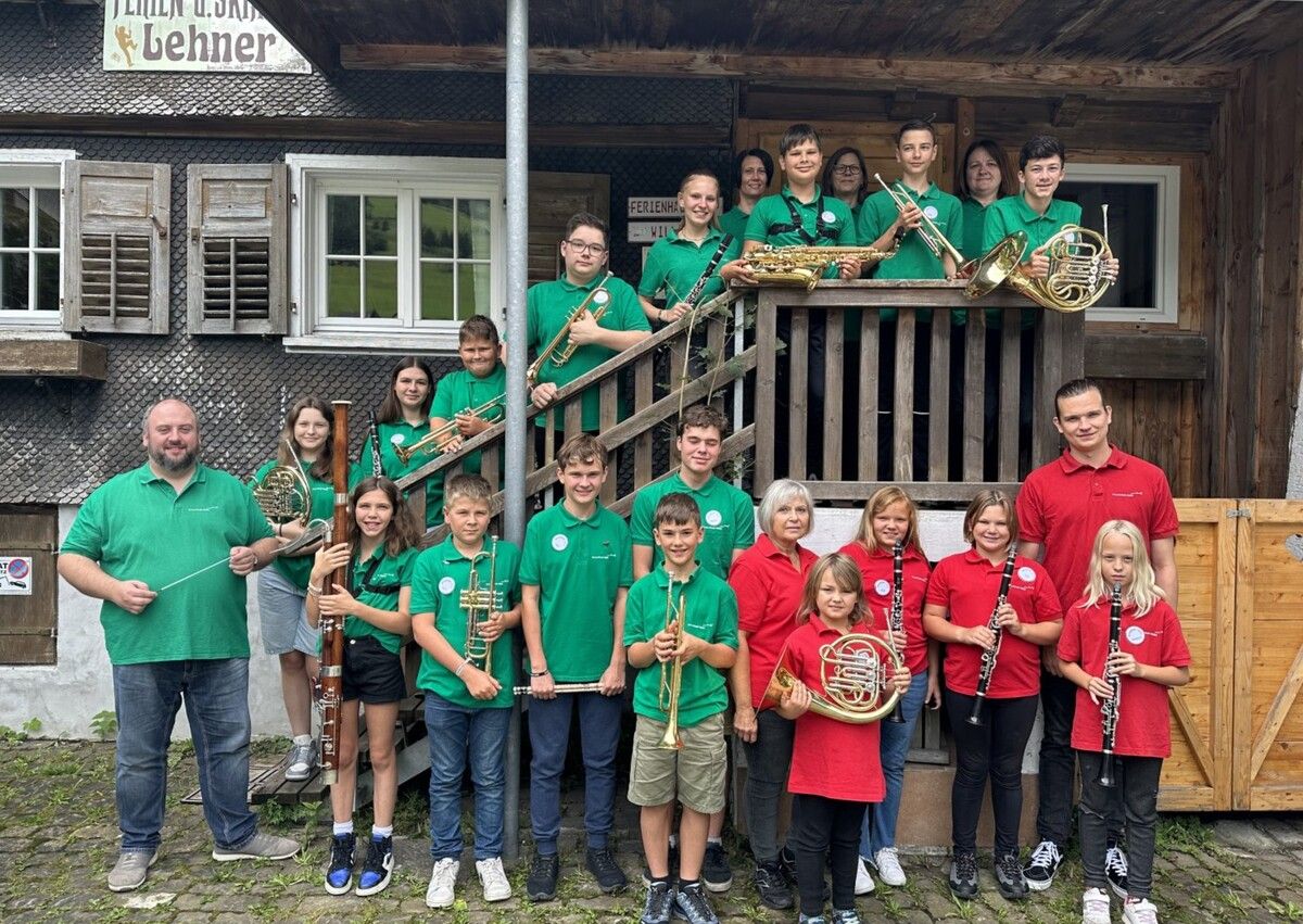 Die Jungmusikanten des Bürgermusikvereins Mäder beim Musiglager in Mellau.Bürgermusik Mäder