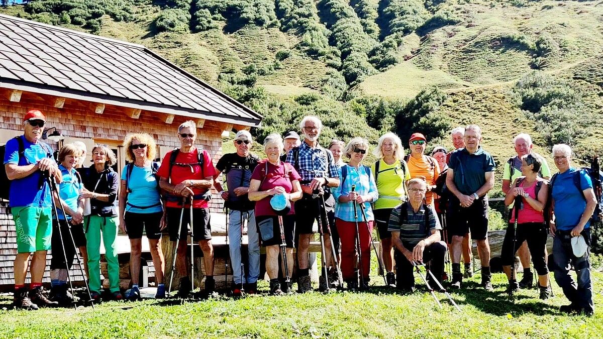 Unsere Wanderfreunde genossen bei herrlichem Wanderwetter die Tour zur Gampernest AlpeVerein VORARLBERG 50plus