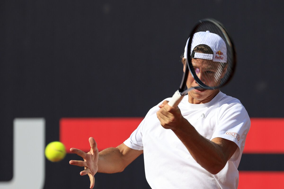 Joel Schwärzler trifft im Duell um den Einzug ins Halbfinale bei den ITF World Tour Junior Finals heute (zweite Partie nach 4 Uhr MESZ) auf den Italiener Ferica Cina. GEPA