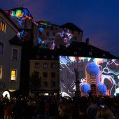 Helle Freude in der Nacht