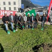 Spatenstich bei Beckhoff