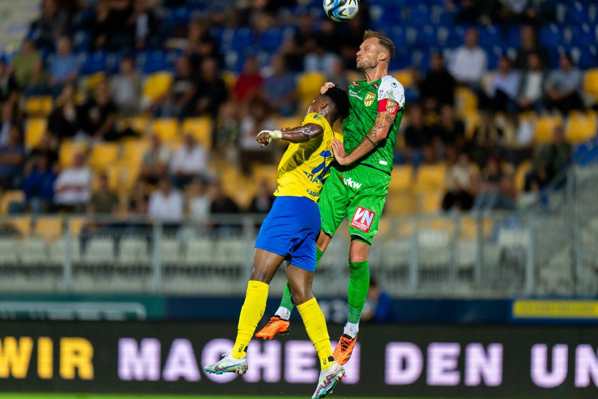 Gegen die Vienna im ÖFB-Cup lief Matthias Maak letztmals für die Austria auf, danach ging nichts mehr. Jetzt steht eine Operation im Raum.gepa
