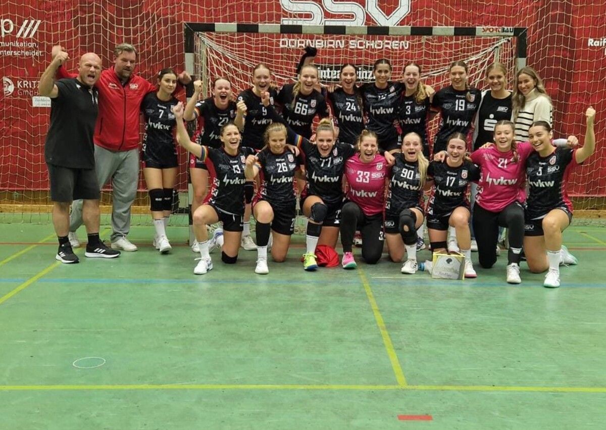 Große Freude beim SSV-Team nach dem Heimsieg gegen die BT Füchse. Verein