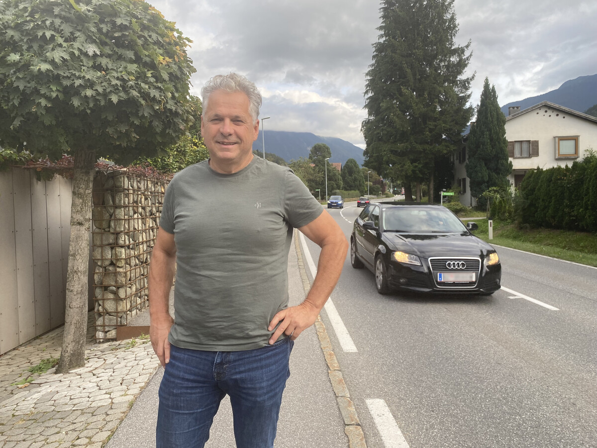 Herbert Tschofen ist der Verkehr auf der L188 ein Dorn im Auge. VN/JUN
