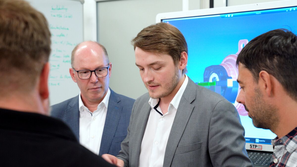 Im Team schneller zum Erfolg: XeelTech bietet seinen internationalen Kunden bahnbrechende adaptive Technologien an. xeeltech