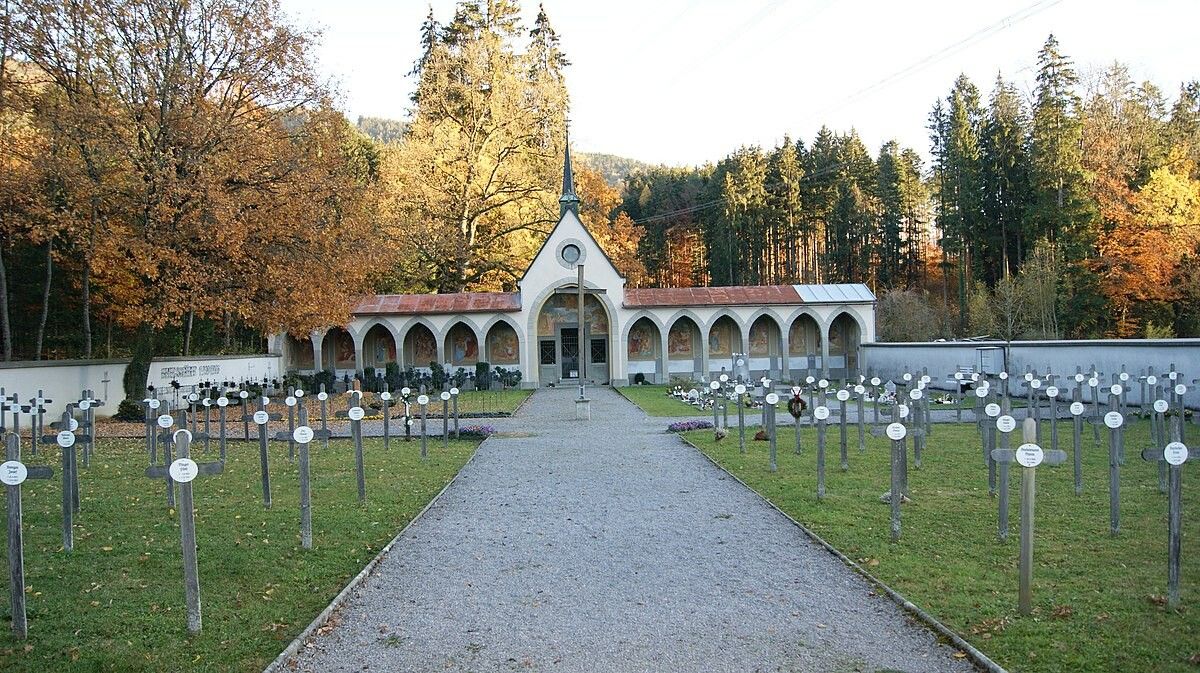 „inegüxla“ besichtigt am Freitag die Valdunafriedhöfe. Katholische Kirche Vorarlberg