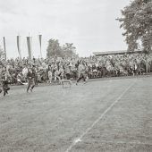 Als die Kinder noch Zylinderlaufen spielten