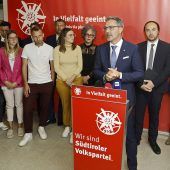 Zukünftige Regierung völlig offen