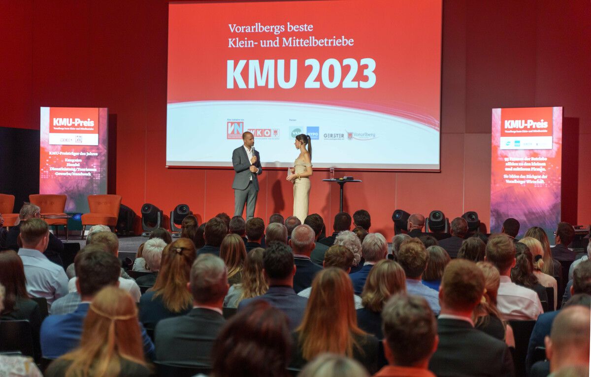 Über 260 Gäste gratulierten bei der Preisverleihung am Donnerstagabend im Messequartier den ausgezeichneten Betrieben.VN/Stiplovesek