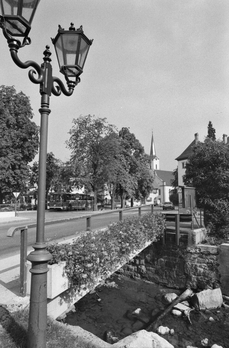 Blick Richtung Schlossplatz in der jungen Stadt, 1986.