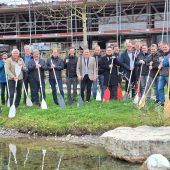 „Paddelstich“ für Sanierung im Naturbad