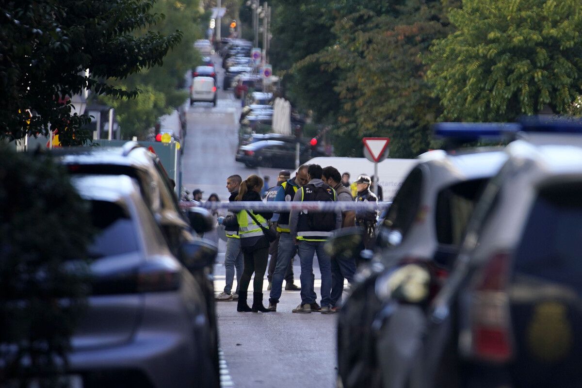 Dem Mitbegründer der spanischen rechtspopulistischen Vox, Alejo Vidal-Quadras, ist in Madrid von einem Unbekannten auf offener Straße ins Gesicht geschossen worden. Er wurde bei Bewusstsein in ein Krankenhaus gebracht. AP