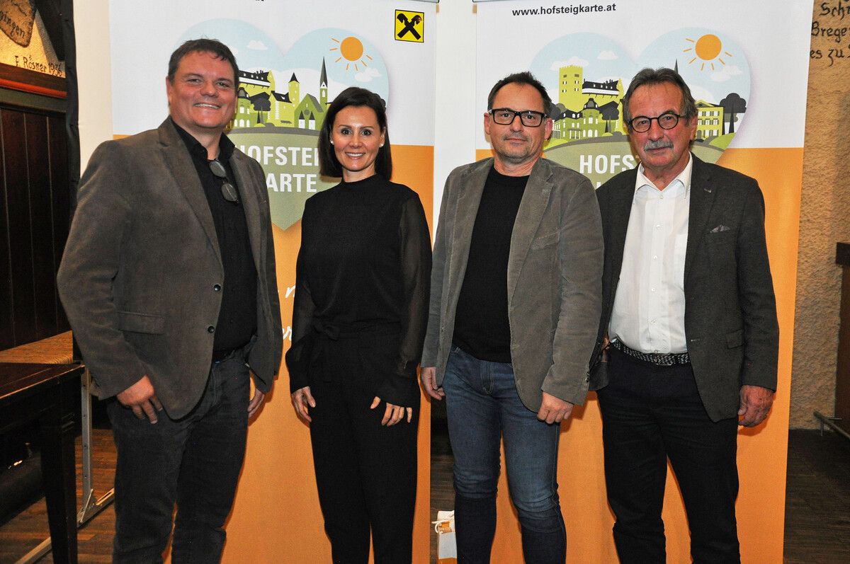 Der Hofsteigkarten-Vorstand Bürgermeister Thomas Schierle, Simone Kitzmüller, Gerhard Ascherl, Walter Eberle (v.l.). lcf (4)