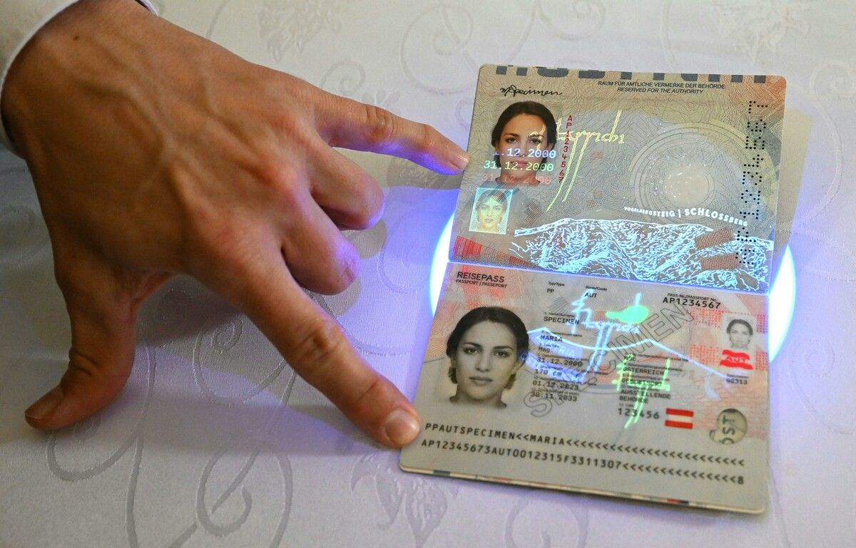 Wer einen Reisepass beantragen will, muss bald tiefer als bisher in die Tasche greifen. ⇒APA/Fohringer