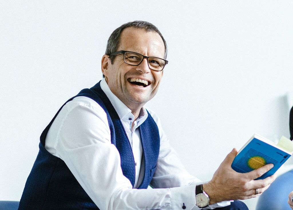 Der Vorarlberger Psychotherapeut Bertram Strolz arbeitet mit Andreas Krafft von der Universität St. Gallen zum Thema Hoffnung zusammen.CHRISTOPH SCHÖCH