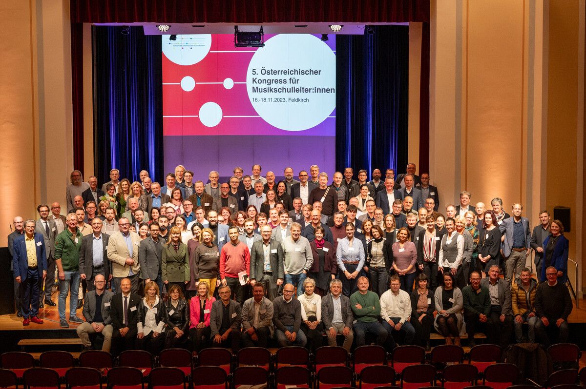 Die 160 Teilnehmenden am 5. Österreichischen Kongress für Musikschulleiterinnen und Musikschulleiter in Feldkirch. ALEXANDRA SERRA