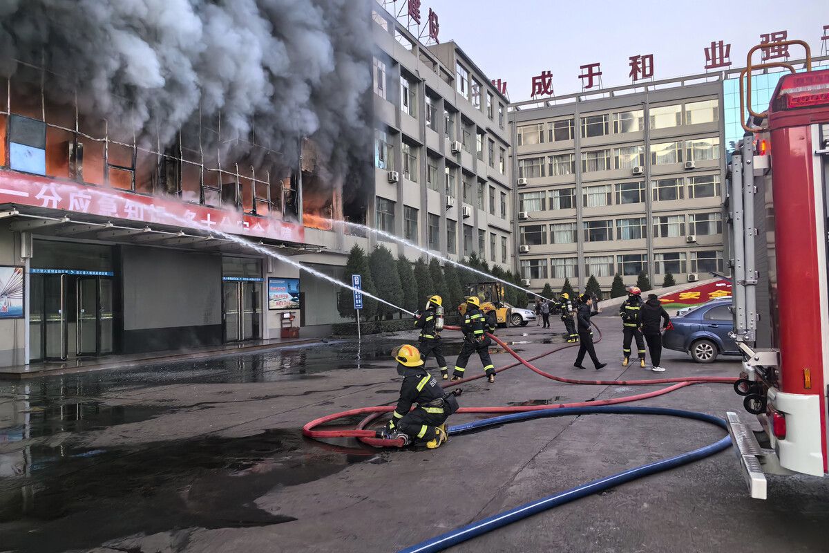 Die Brandursache ist noch Gegenstand der Ermittlungen. AP