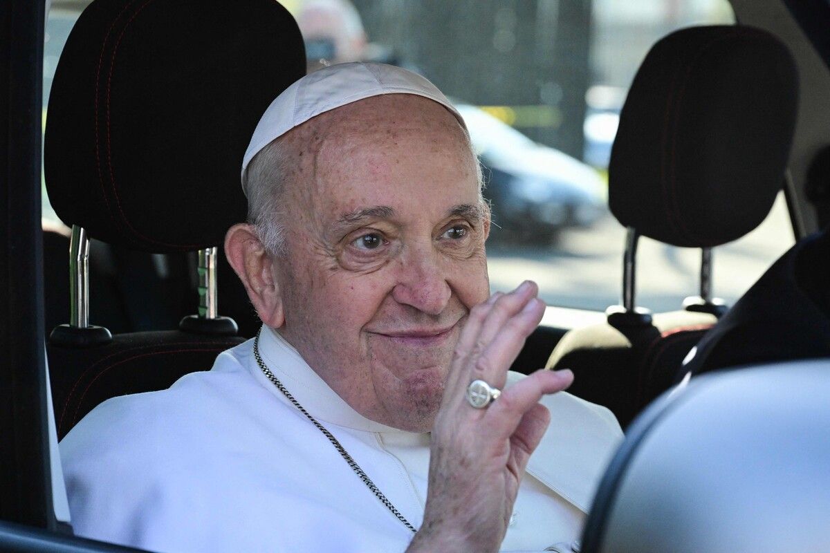 Die Fahrzeugflotte von Papst Franziskus soll bis 2030 elektrifiziert werden. AFP
