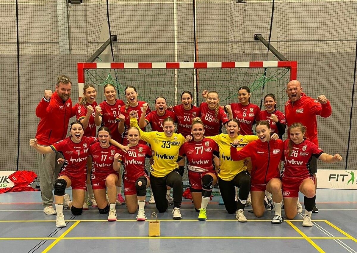 Die SSV-Girls freuten sich über den wichtigen Auswärtserfolg in Traun. mima