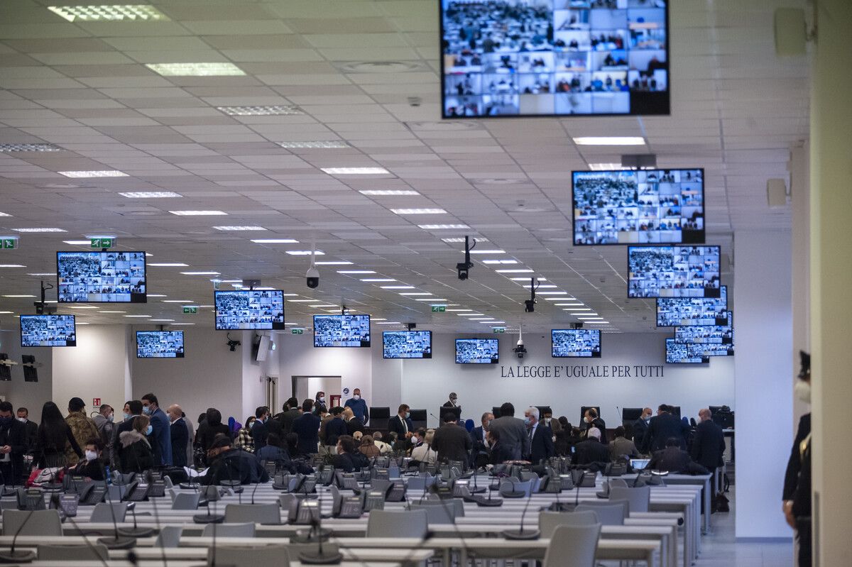 Für den Mammutprozess wurde ein Callcenter zu einem Hochsicherheits-Gerichtssaal umgebaut. ap