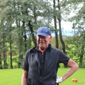 In Feierlaune auf dem Green
