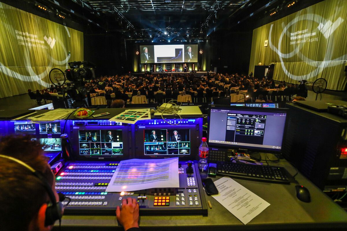 Interessante Speaker, inspirierende Gespräche und Anregungen: Das 40. Wirtschaftsforum heute im Bregenzer Festspielhaus. VN/Steurer