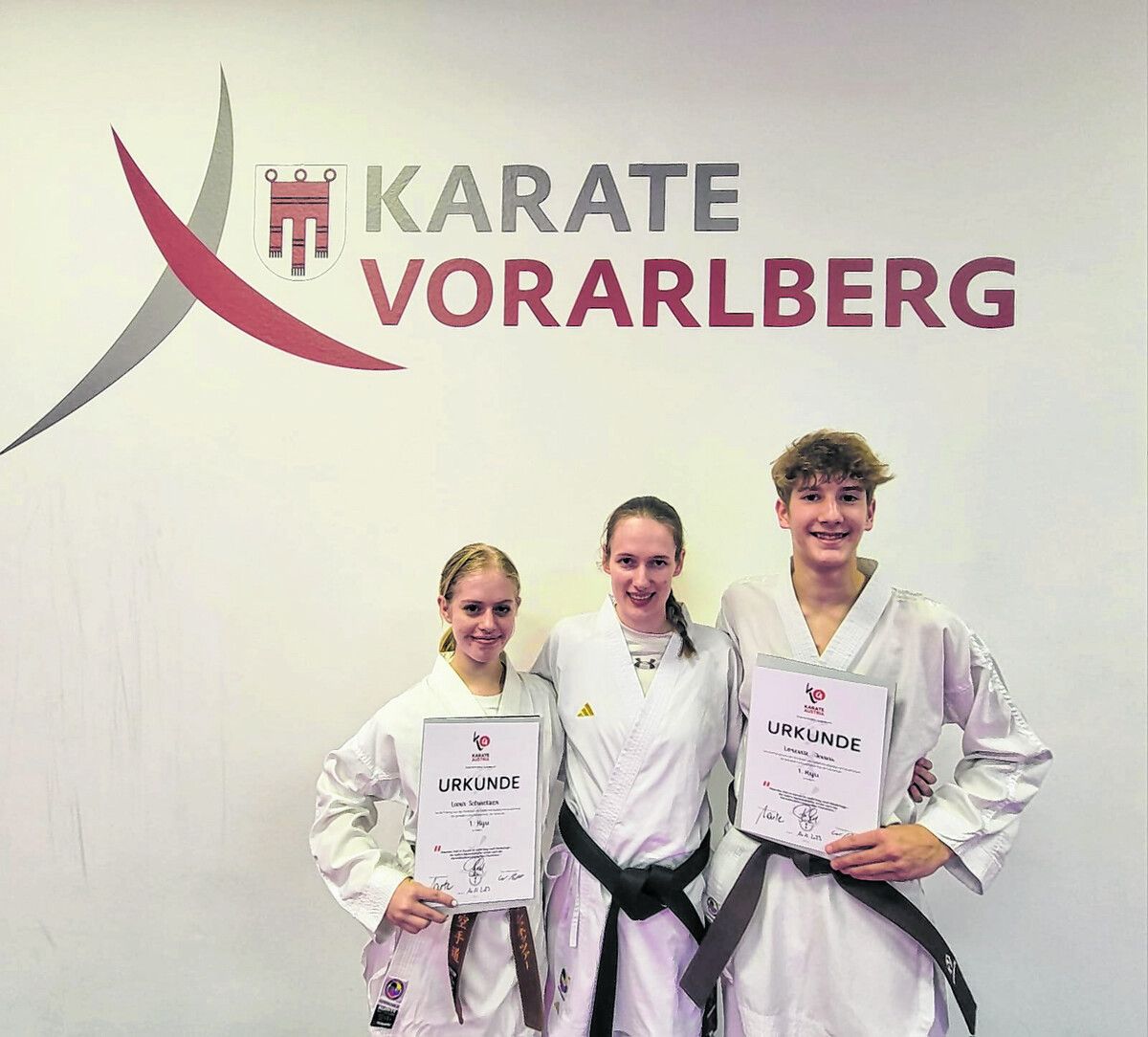 Lara Schnetzer, Sarah Köchle und Lorenz Jenni. Karateclub Rankweil