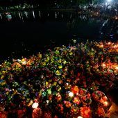 Ganz Thailand glänzt im Lichtermeer