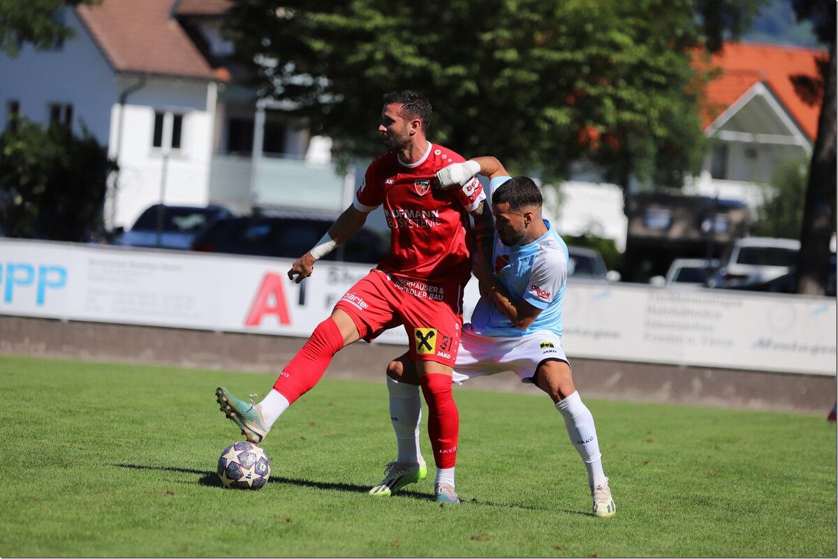 Spielertrainer Lukas Katnik will mit dem FC Bizau in der Frühjahrsrunde in der VOL.AT-Eliteliga mehr Punkte als im Herbst holen. ⇒Knobel
