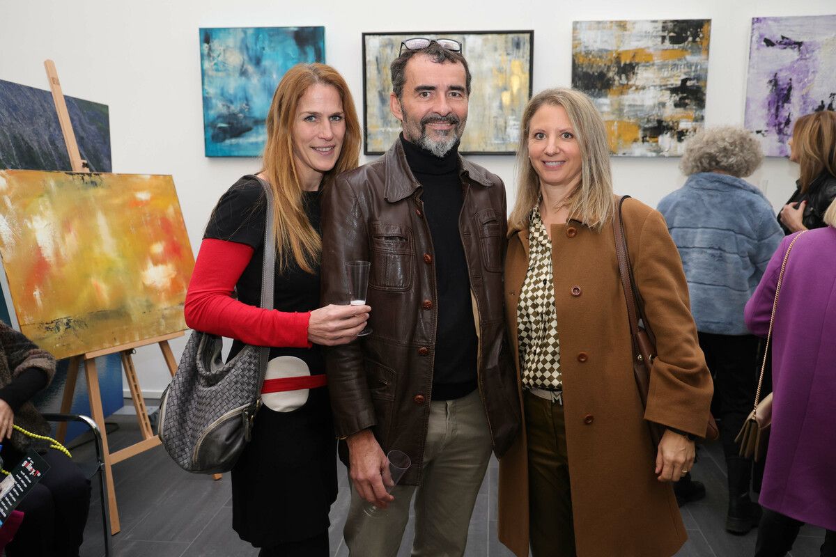 Ricarda (Naturheilpraxis) und Ronald Schwarz, Manuela Lutz.