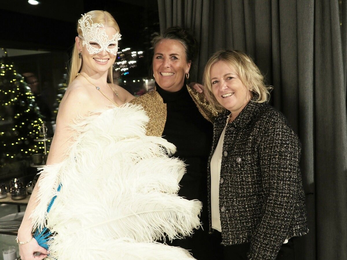 Sandy Fischer und Jasmine Kopeinig mit Model Franziska.