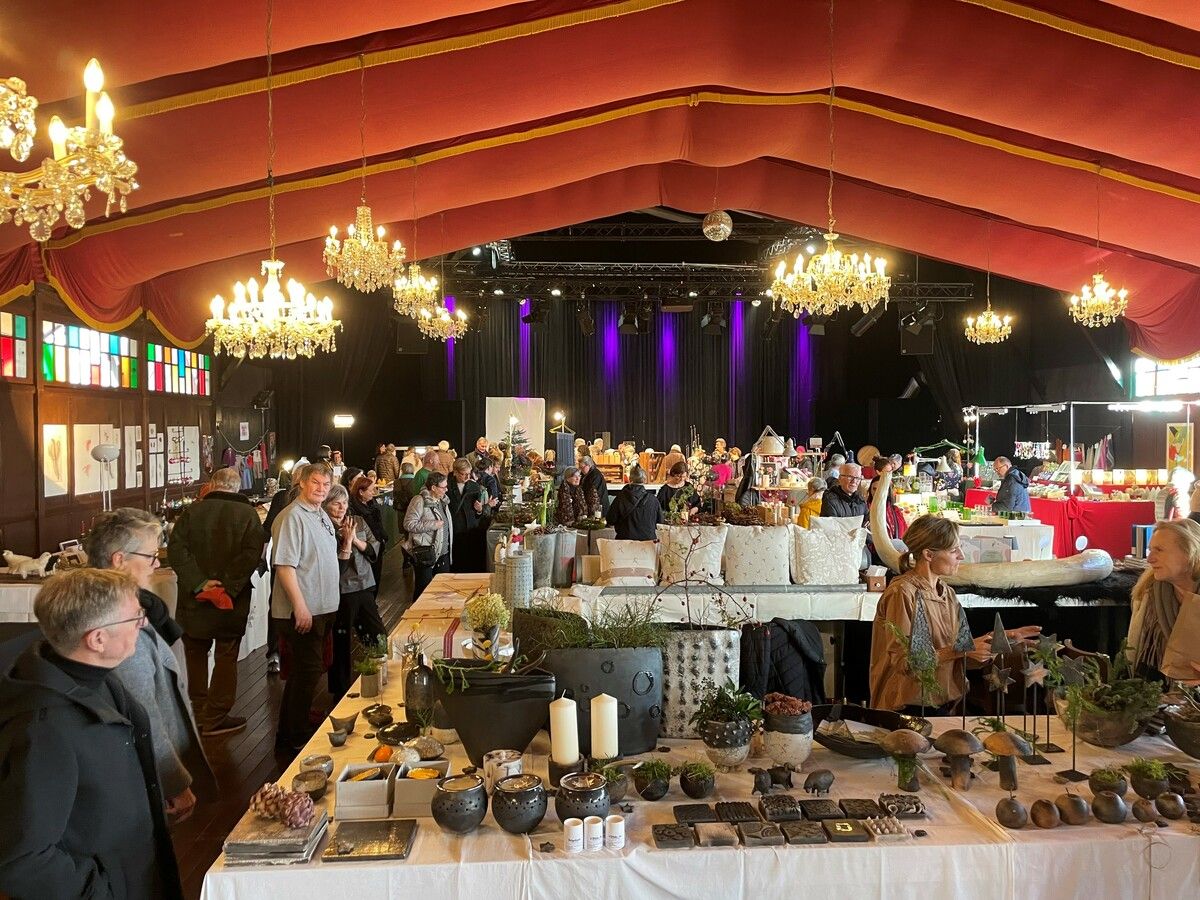 Schönes Kunsthandwerk, wunderbare Geschenke und ein tolles Ambiente erwartet die Besucher beim Kunsthandwerksmarkt in Lustenau.VERANSTALTER