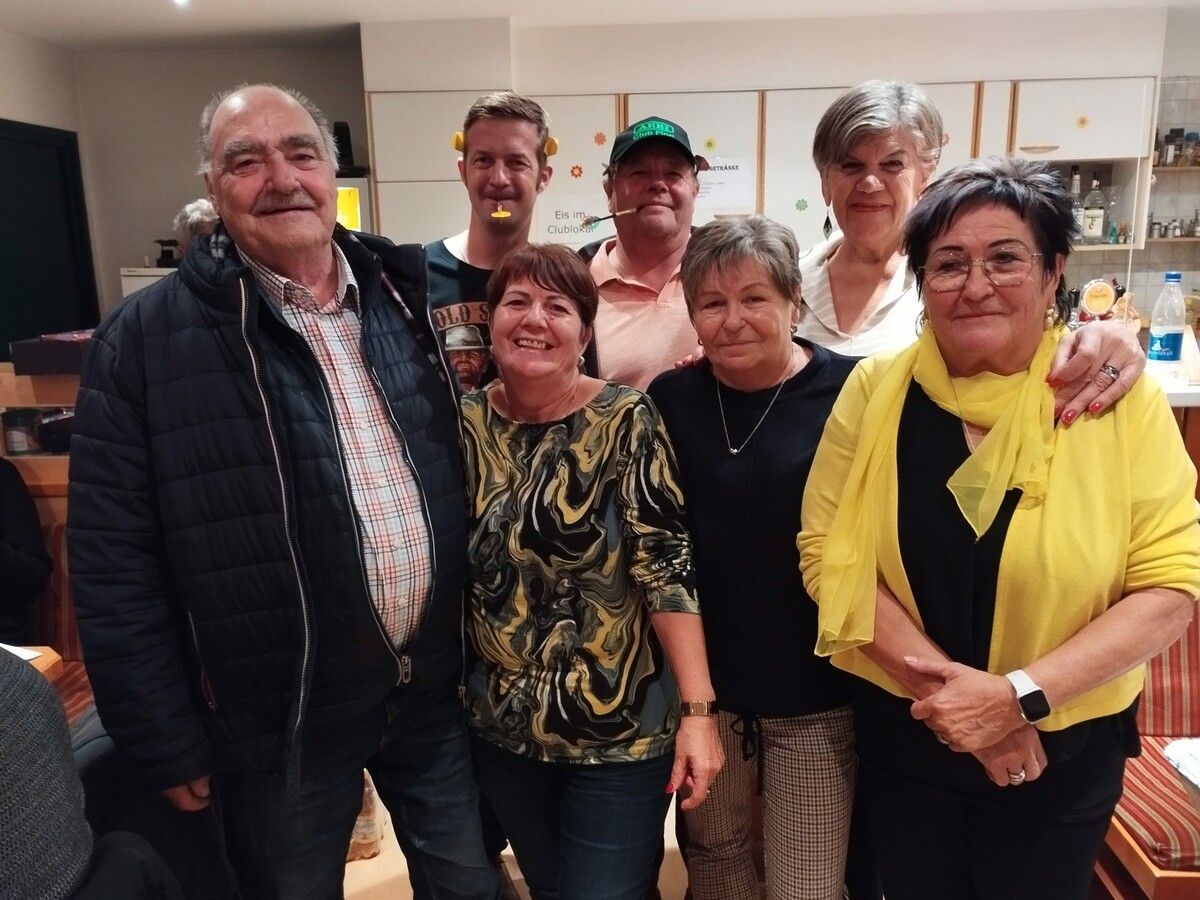 Vorne v.l.: Wolfi Winkler, Silvia Baumgartner, Regina Willi, Marlies Zaufl; hinten v.l.: Thomas Schnetzer, Florian Drissner, Herta Platzer.bmx-club bludenz