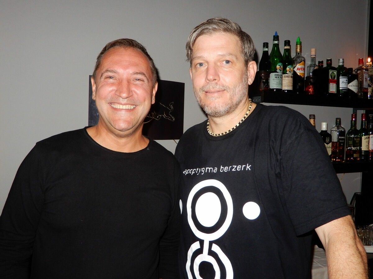 Alex Micheluzzi und Thomas Mutschlechner laden zur Xmas-80er-Party in den Dornbirner Spielboden.cth