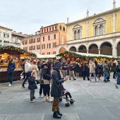 Zum weihnachtlichen Shoppen nach Verona