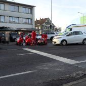 Fußgängerin von Pkw erfasst