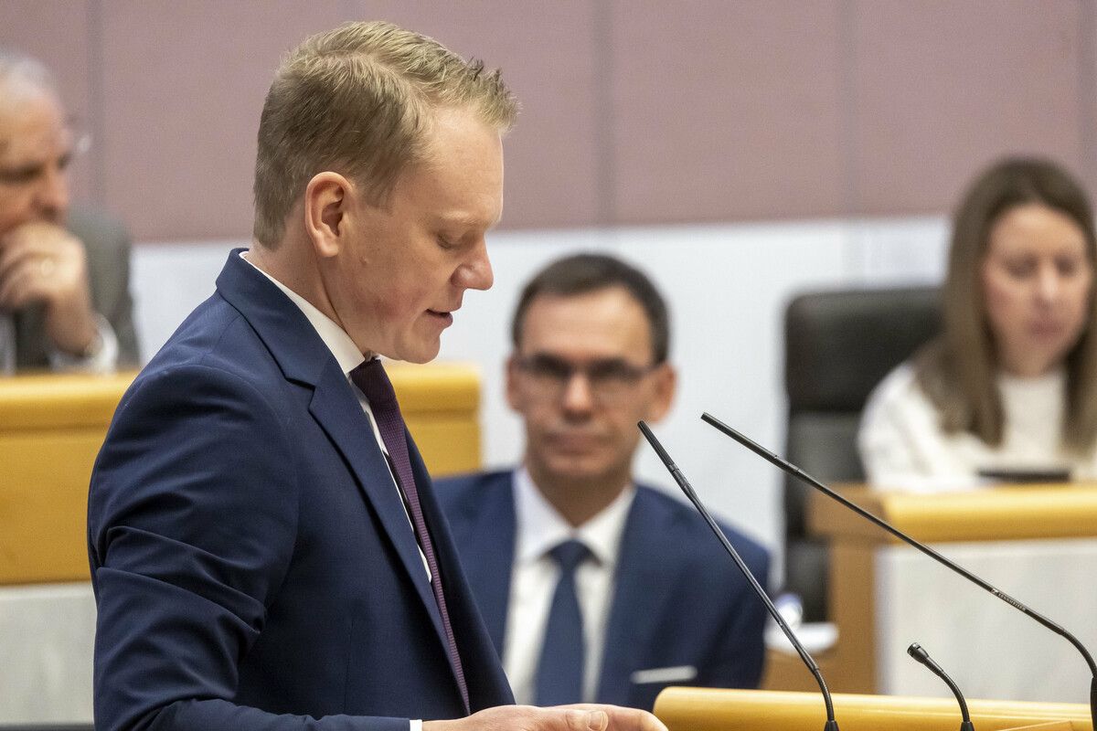 Bitschi attackierte Wallner, die ÖVP und die Grünen. VN/Paulitsch
