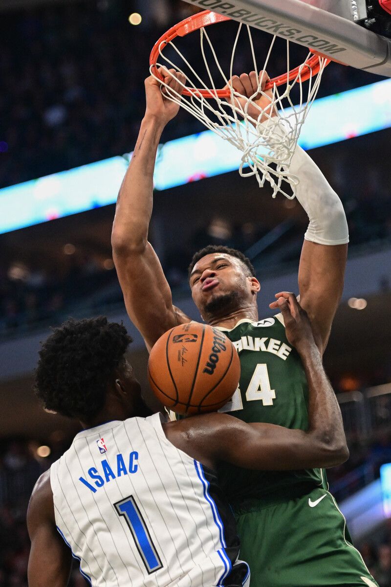 Bucks-Superstar Giannis Antetokounmpo verbuchte ein Double-Double.Reuters