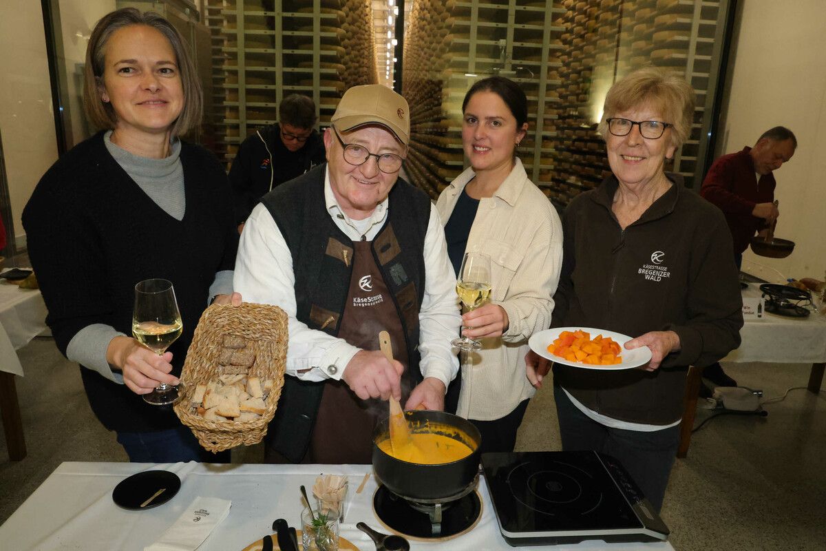 Christina Rusch, Reinhard A. Lechner, Caroline Jäger (Käsestraße) und Margit Fussenegger (v. l.). AME (2)