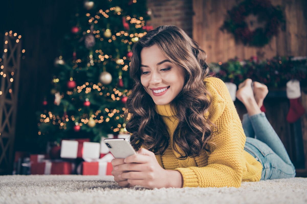 Das Handy zu Weihnachten kann zum Zankapfel werden.Shutterstock
